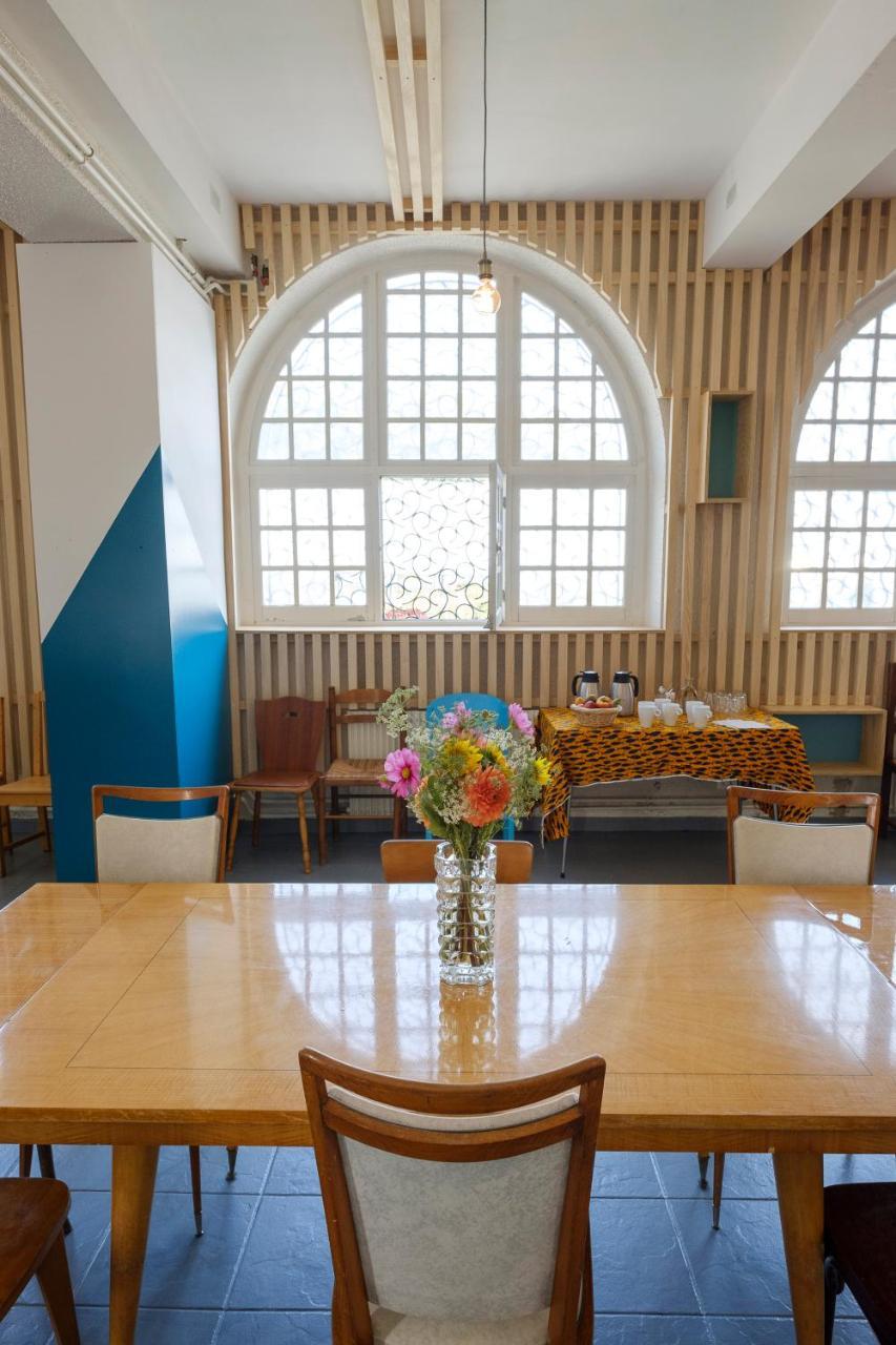 Auberge La Maison Montreau موراوْيْ المظهر الخارجي الصورة