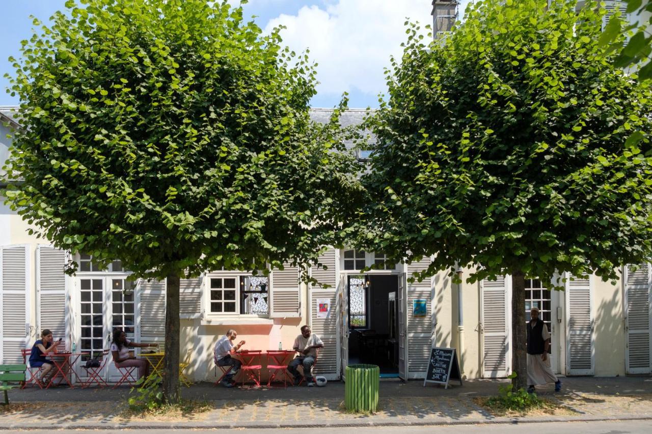 Auberge La Maison Montreau موراوْيْ المظهر الخارجي الصورة